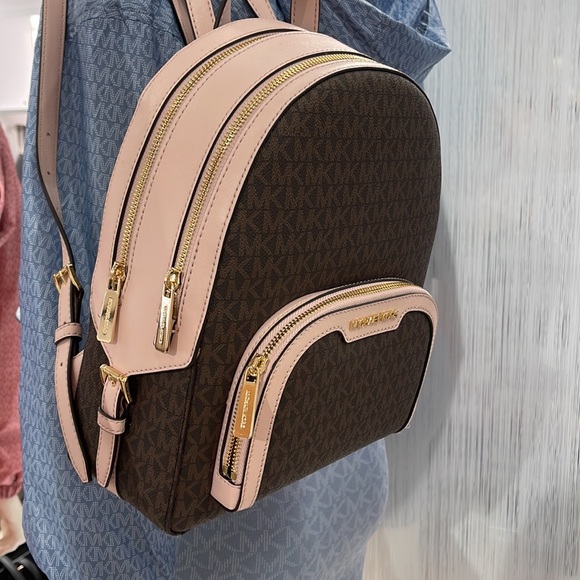 Michael Kors Backpack Bag Jaycee Md Backpack Powder Blush 35S2G8TB2B
Brown - Picture 12 of 16